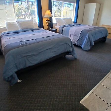Silver Lakes Inn Hayden Экстерьер фото