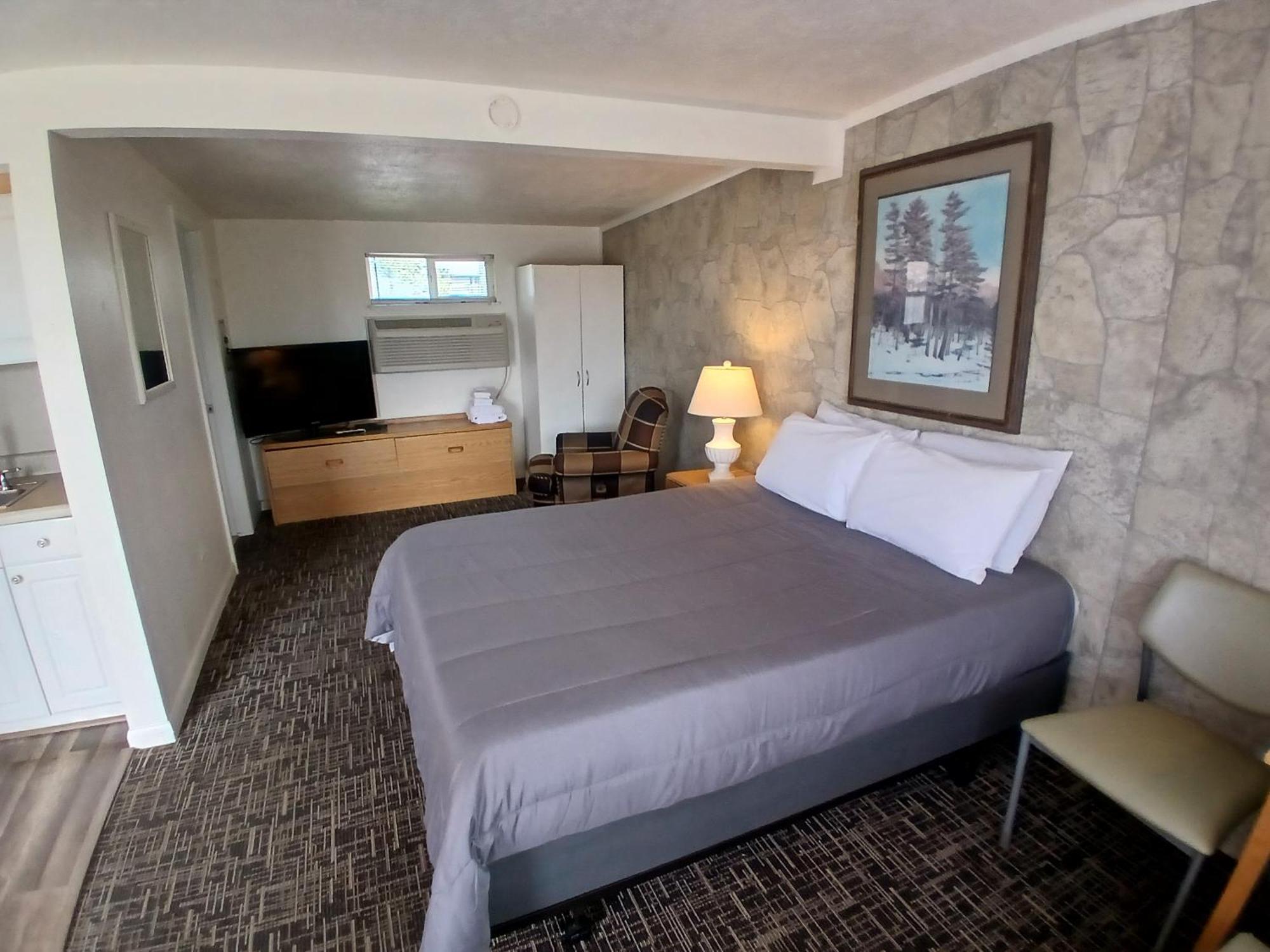 Silver Lakes Inn Hayden Экстерьер фото